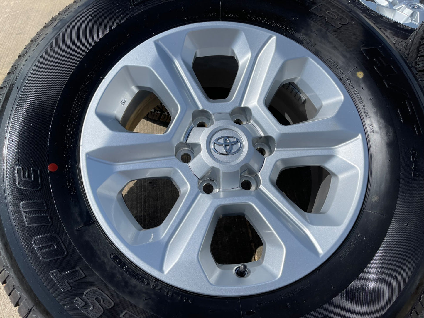 17" 4Runner Toyota Tacoma OEM wheels rims 75153 FJ DUELER H/T NEW