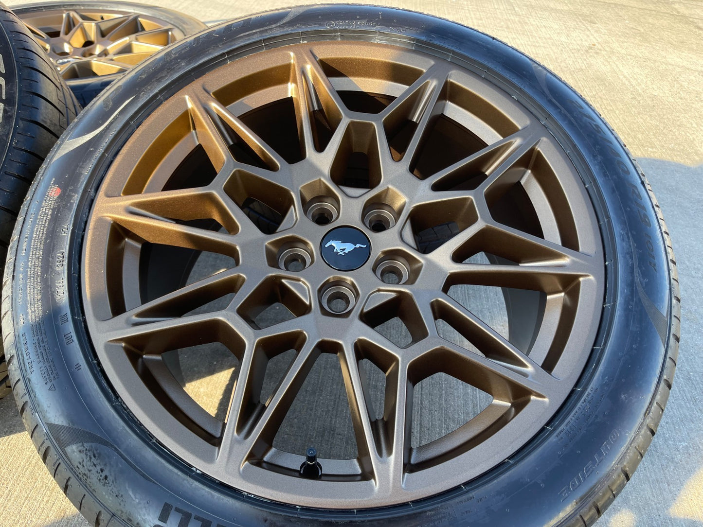 19" Ford Mustang GT Track Pack OEM 10600 10603 Bronze wheels rims 2025 2026 NEW
