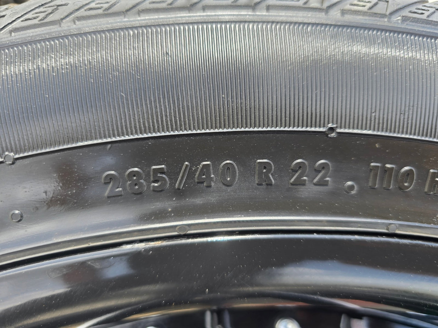 22" 22x9 2Crave N26 Jeep Grand Cherokee L Dodge Durango wheels rims tires