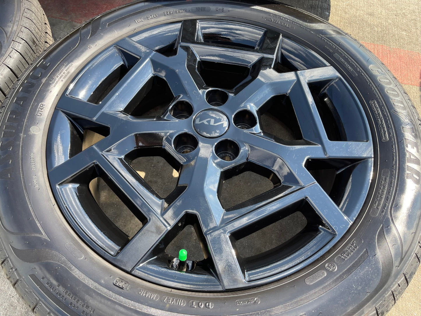 19" Kia Carnival Sorento OEM 94045 wheels rims Sonata Stinger K4 K5 2025 2026