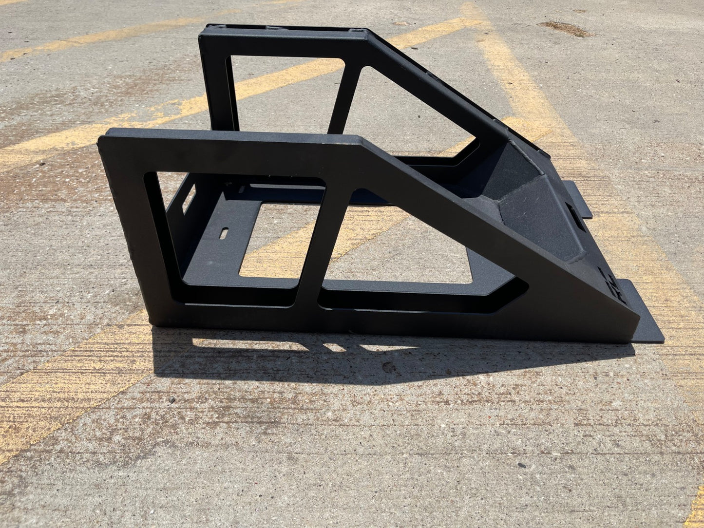 Rough Country Universal Bed Mount Spare Tire Carrier Pickup Trucks