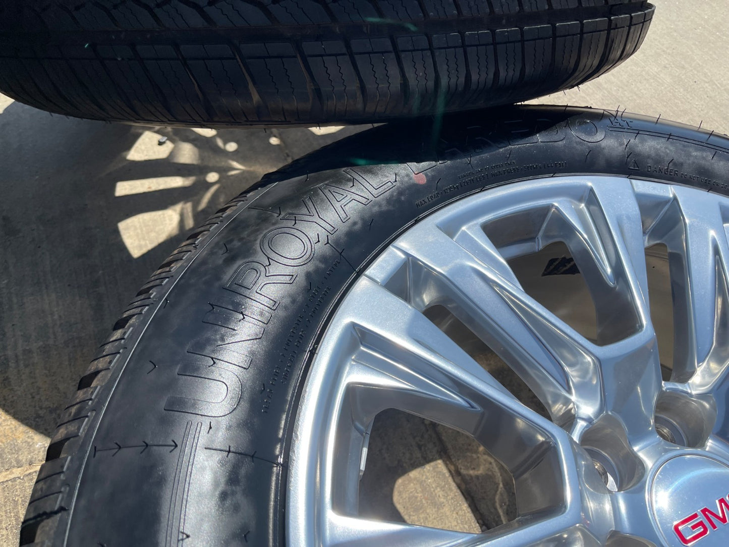 20" GMC Sierra Yukon Denali OEM 5917 wheels rims SET Chevy tires NEW