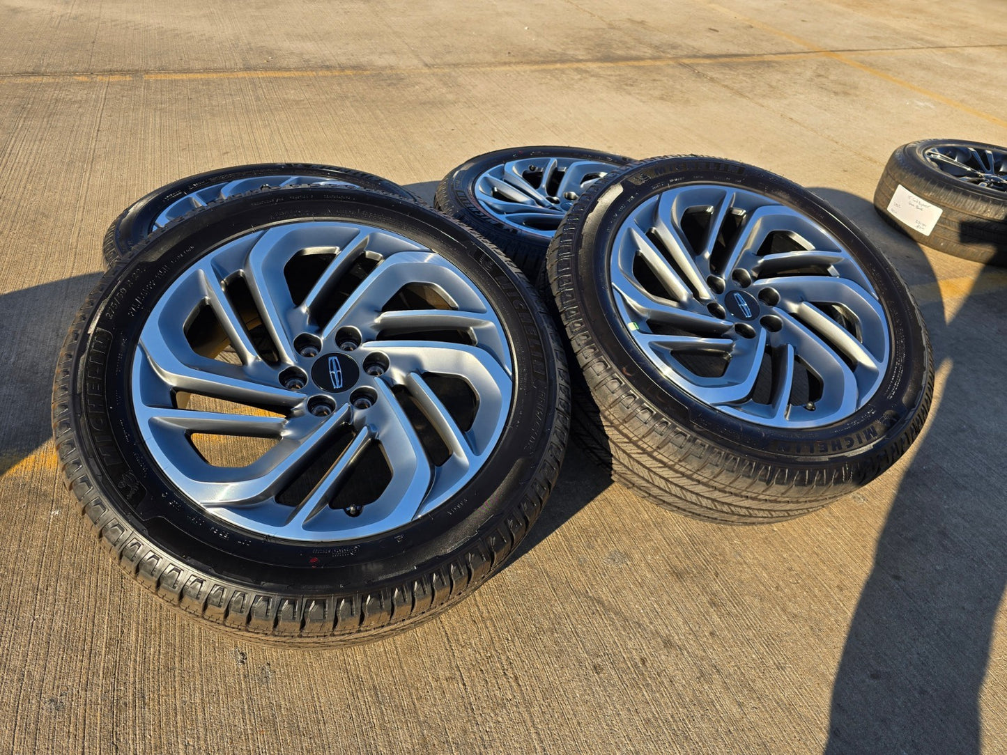 22" Lincoln Navigator OEM 94225 rims wheels BLACK LABEL 2025 2026 MICHELIN NEW