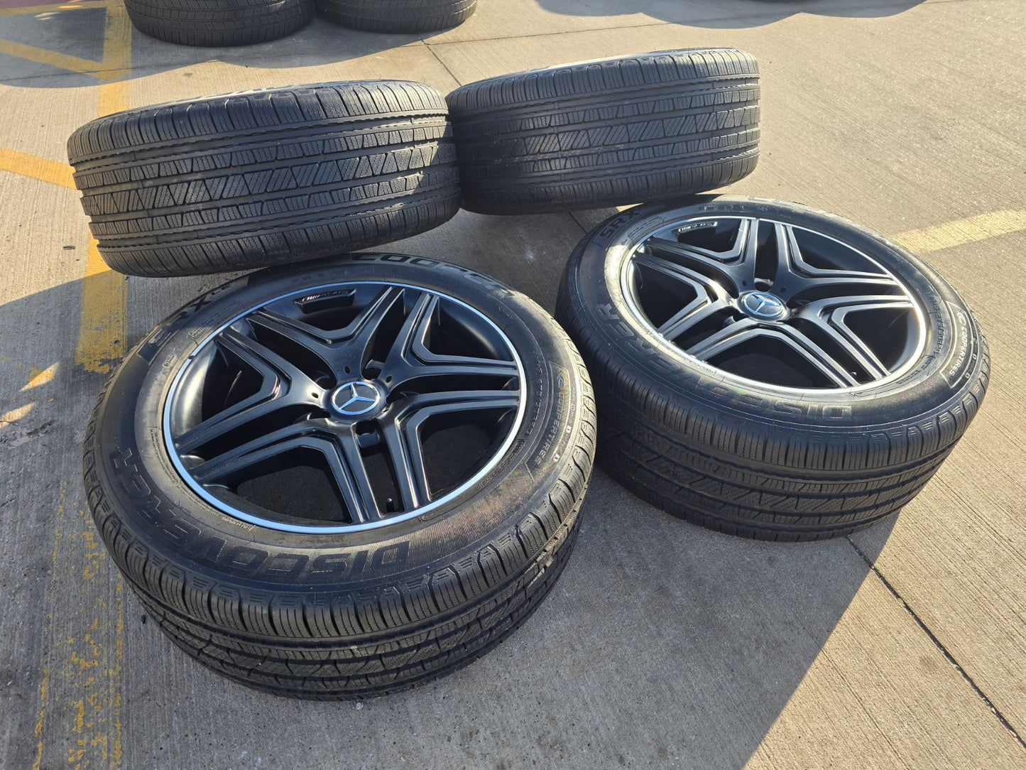 20" Mercedes G Wagon G63 AMG OEM 85326 black wheels rims tires NICE