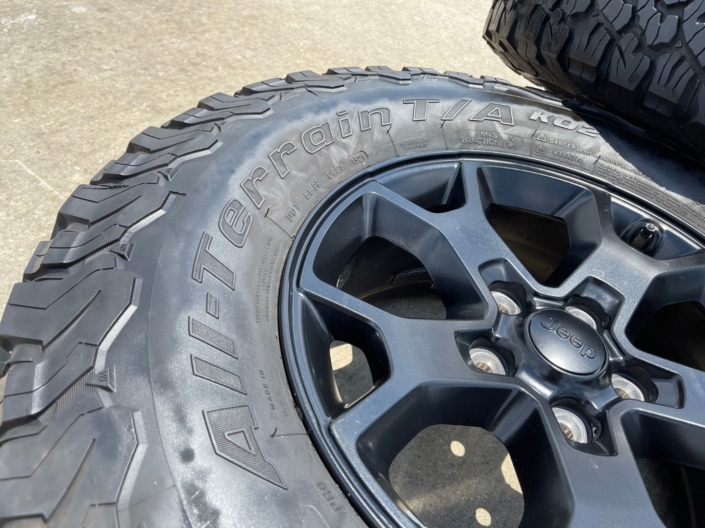 17" Jeep Wrangler Rubicon OEM 9218 Black wheels rims Gladiator BFG