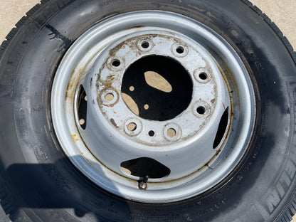 (1) 17" Chevy Silverado GMC Sierra 3500 Dually rim wheel OEM 8094 SINGLE
