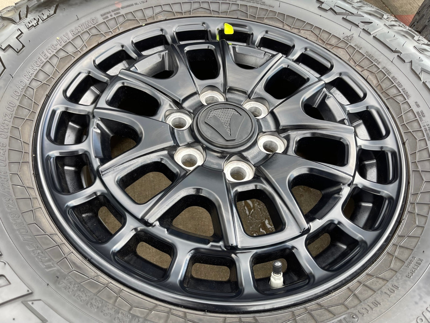 18" Toyota Tundra TSS T FORCE TRD OEM black wheels rims Sequoia 2025 NEW 35"