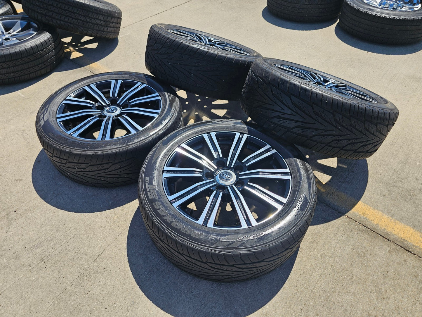 21" Lexus LX570 Toyota Land Cruiser OEM 74341 wheels rims tires 5x150
