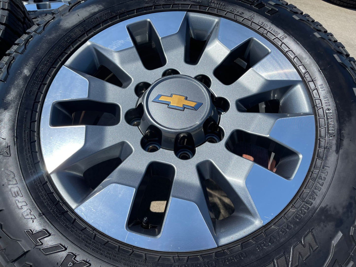 20" Chevy Silverado GMC Sierra 2500 3500 OEM 5960 5947 wheels rims FALKEN A/T3