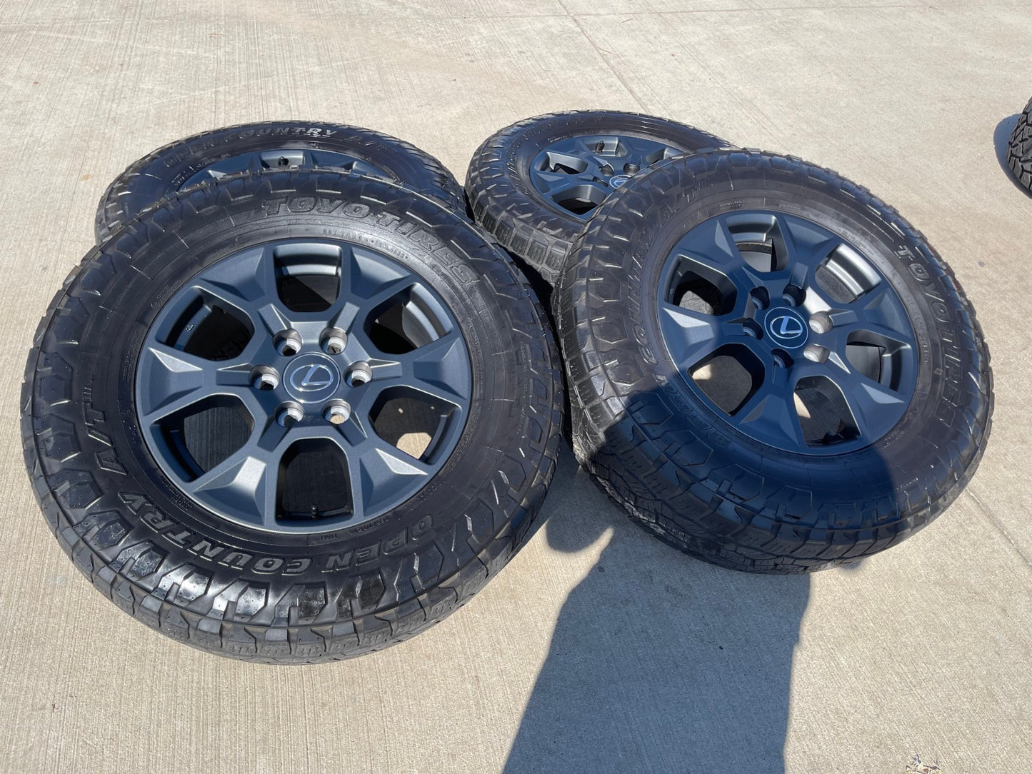 18" Lexus GX550 OEM wheels rims Toyota Land Cruiser Tundra Sequoia TOYO A/T3