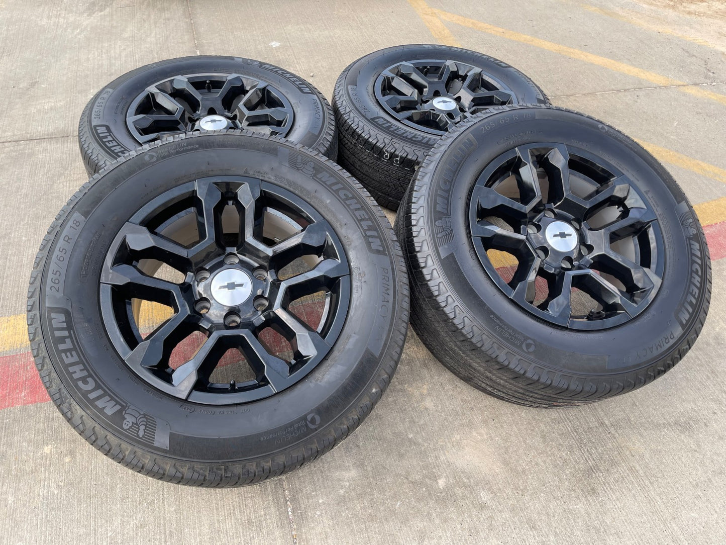 18" Chevy Silverado Suburban Tahoe OEM 14091 wheels rims GMC MICHELIN