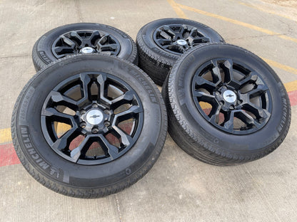 18" Chevy Silverado Suburban Tahoe OEM 14091 wheels rims GMC MICHELIN
