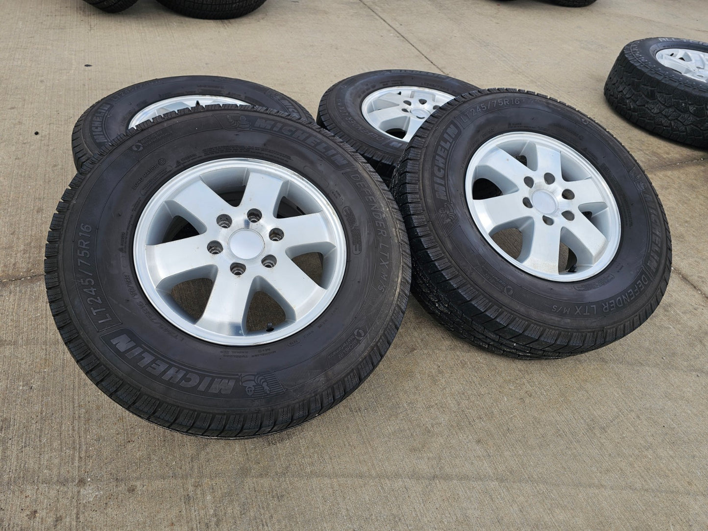 (4) 16" Mercedes Sprinter OEM 2353 wheels rims tires MICHELIN