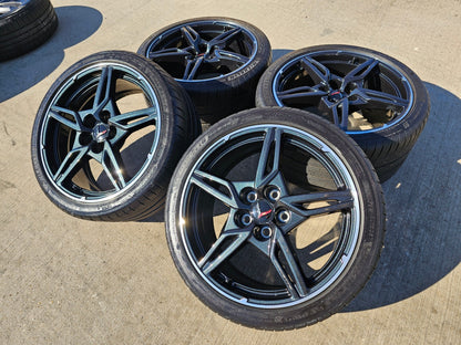 19" + 20" Chevy Corvette C8 OEM 14007 14008 wheels rims MICHELIN
