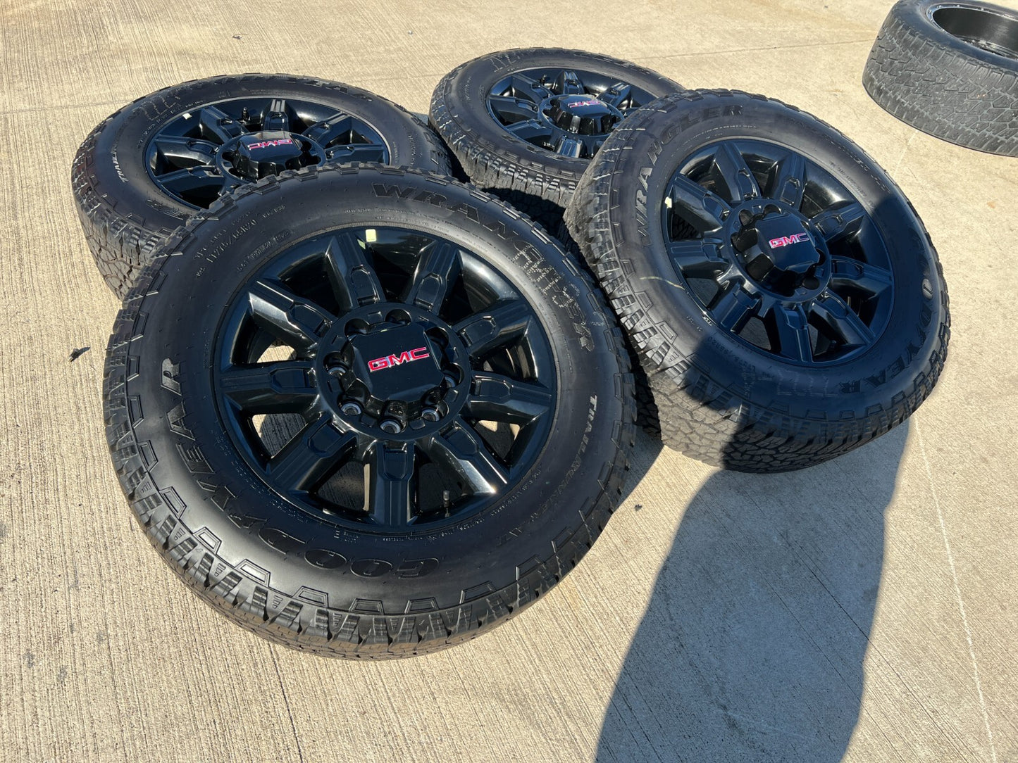 20" GMC Sierra DENALI 2500 3500 OEM 14137 5963 wheels rims Silverado 2025 NEW