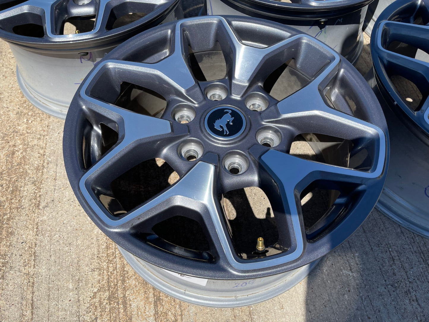 (4) 17" Ford Bronco OEM 95229 10387 wheels rims Ranger 2023 2024 2025 2026 NEW