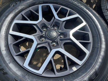 18" Jeep Wrangler Grand Cherokee Gladiator OEM 9331 wheels rims DUELER H/T NEW
