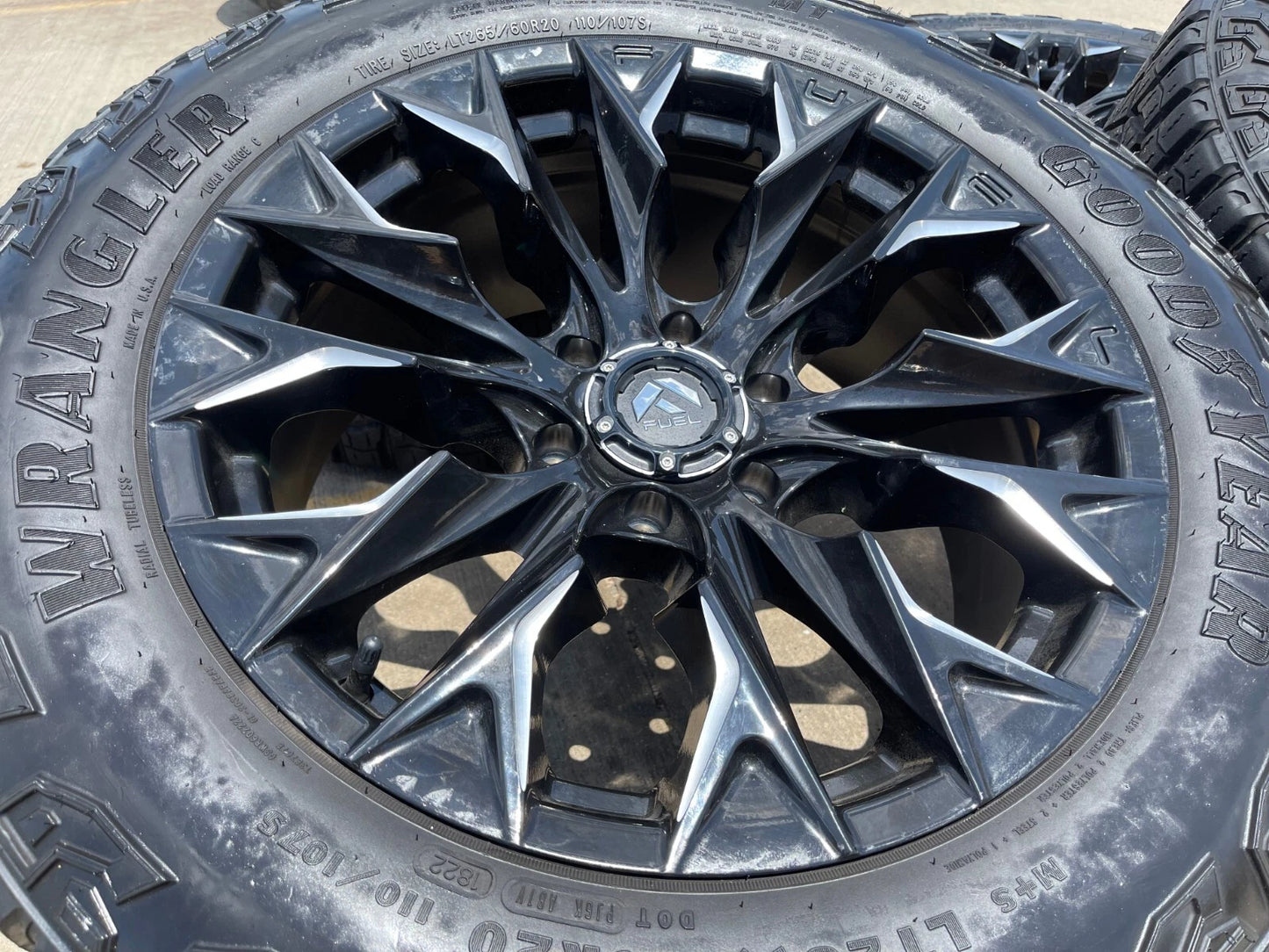 20" Fuel D804 Flame Blackout Chevy Silverado RAM 1500 wheels rims 6x139 6x5.5
