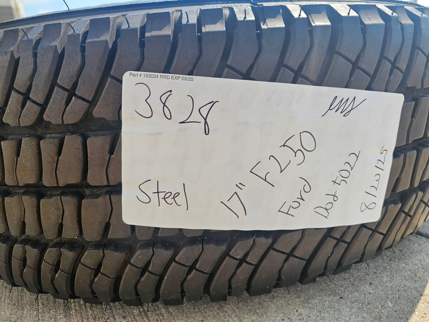 17" Ford F-250 F-350 OEM 3828 wheel rim tire 2021 2022 2023 2024 2025 MICHELIN