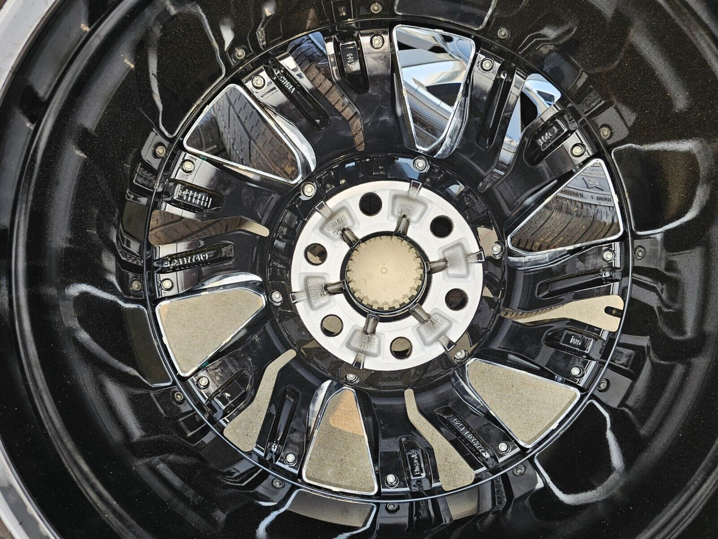 22" Chevy Tahoe Suburban OEM 5907 5901 wheels rims Silverado 2022 2023 2024 2025