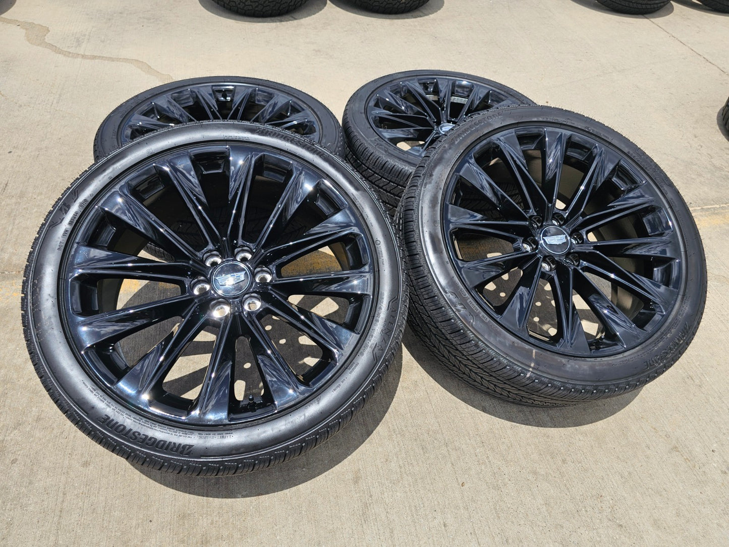 24" Cadillac Escalade V OEM ONYX wheels rims 2023 2024 2025 2026 2027 NEW
