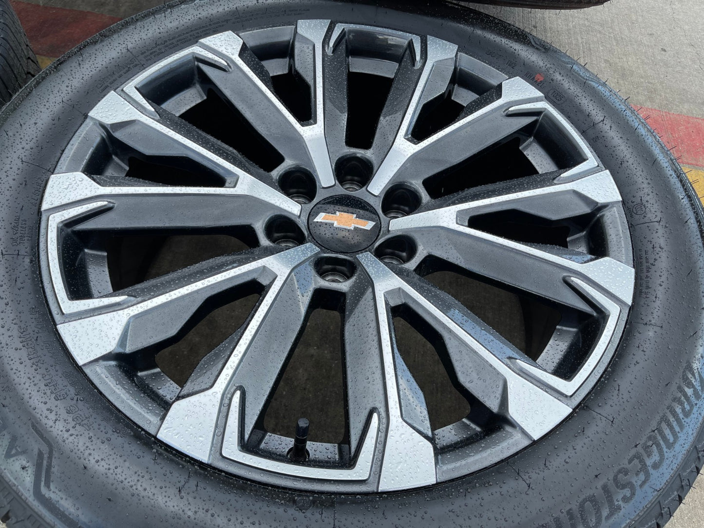 22" Chevy Tahoe Silverado Suburban OEM wheels rims 2023 2024 2025 2026 2027 NEW