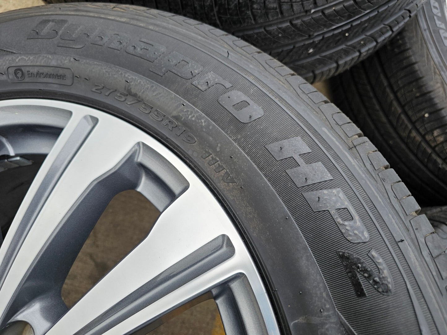 19" Mercedes G550 OEM wheels rims tires 85714 DISCOUNTED