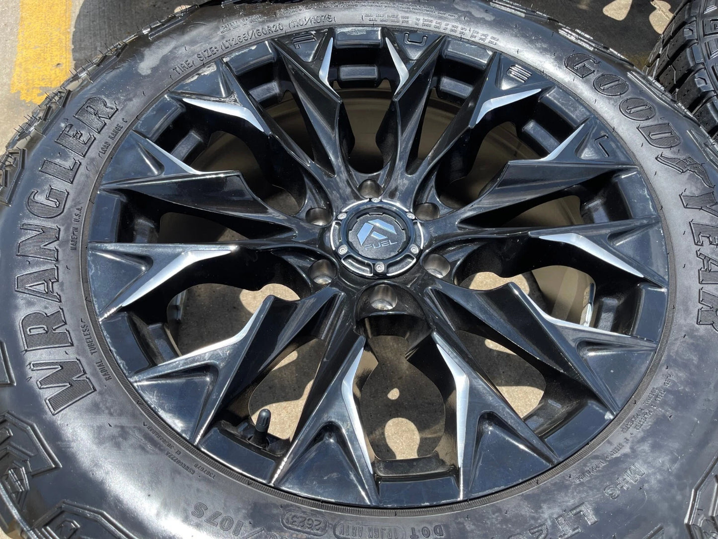 20" Fuel D804 Flame Blackout Chevy Silverado RAM 1500 wheels rims 6x139 6x5.5