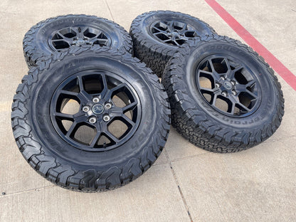 17" Jeep Gladiator RUBICON OEM wheels rims black Wrangler 9326 SET BFG A/T 33"