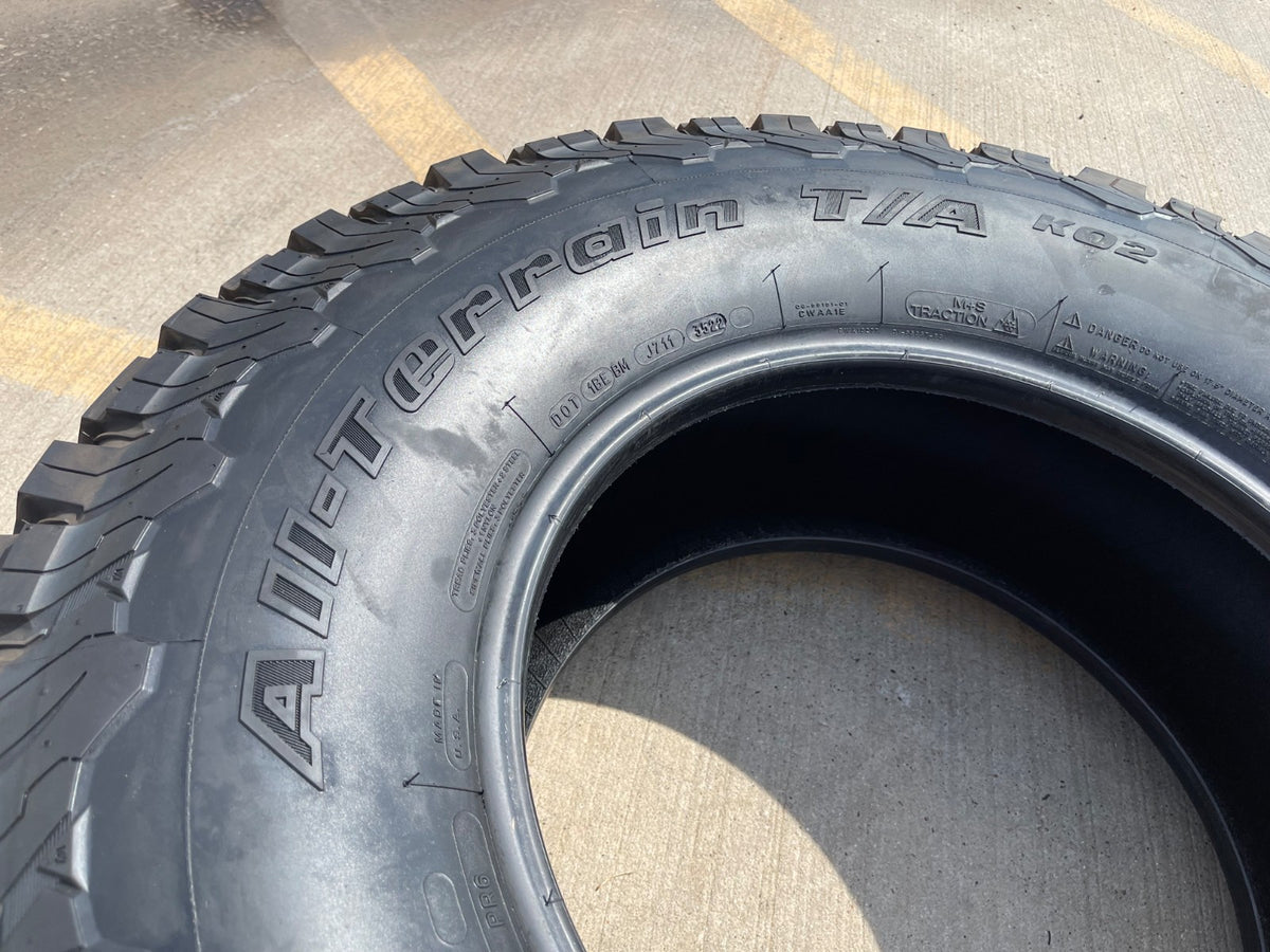 (1) 315/70/17 BFG KO2 A/T tire 315/70R17 LT 10 ply LRC 113S BRAND NEW !!!