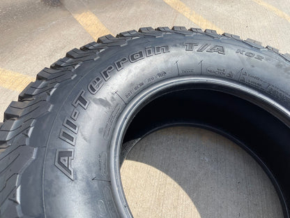 (1) 315/70/17 BFG KO2 A/T tire 315/70R17 LT 10 ply LRC 113S BRAND NEW !!!