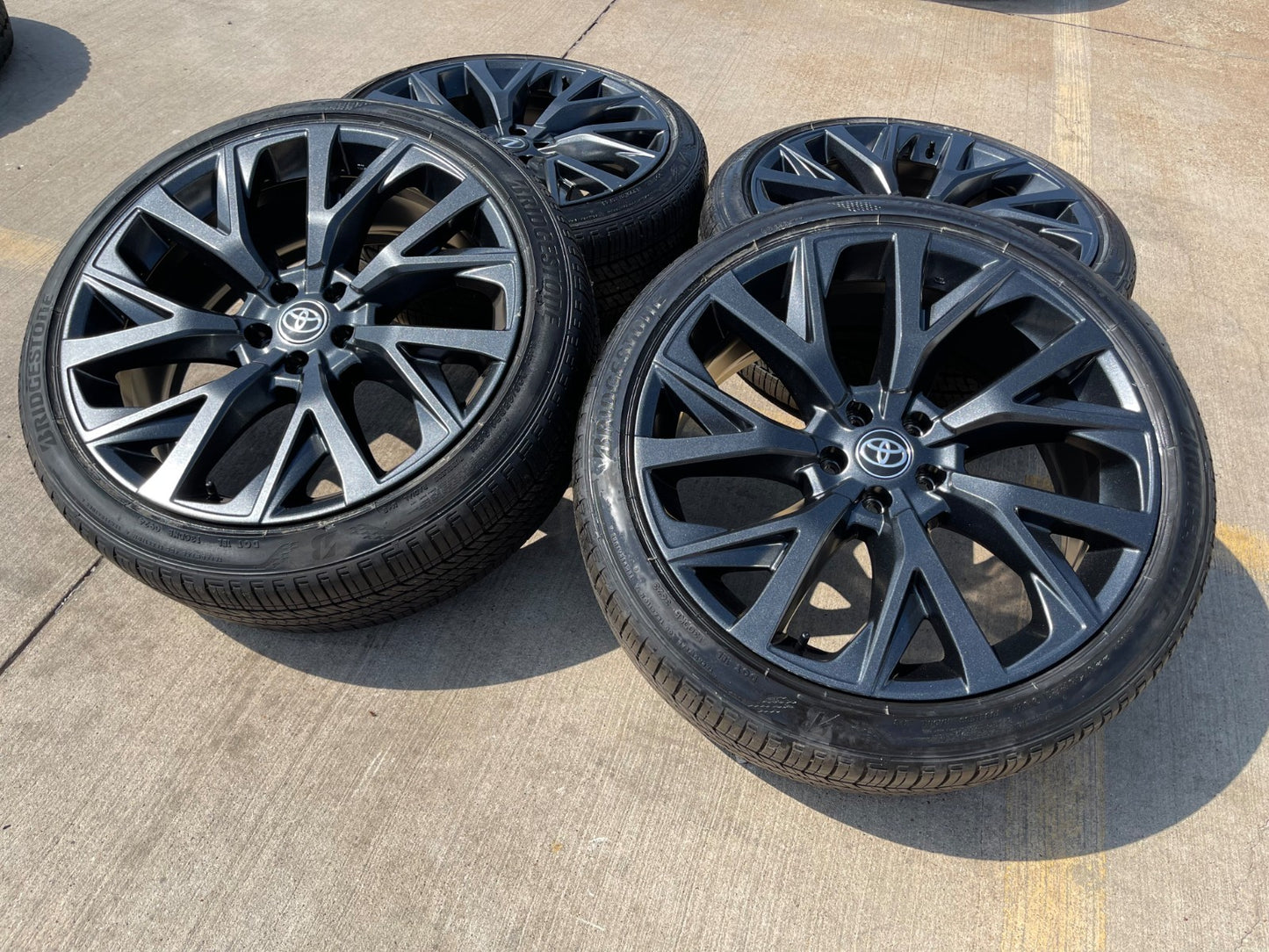 21" Toyota Crown OEM wheels rims Signia Camry Avalon Lexus 2025 2026 BRIDGESTONE