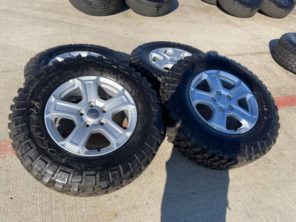 17" Jeep Wrangler Rubicon OEM wheels rims 9216 Gladiator BFG KM2 M/T