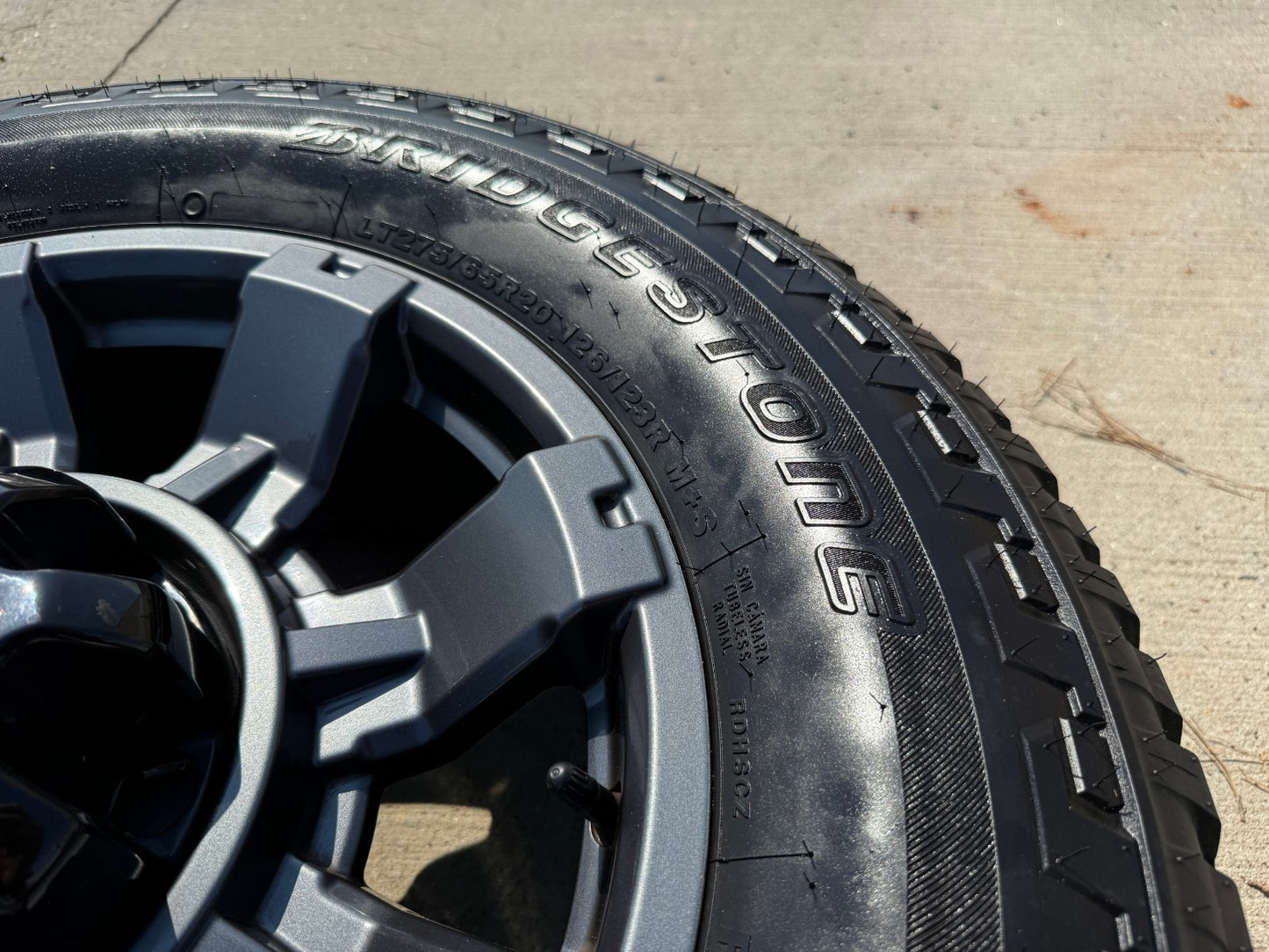 20" Ford F-250 F-350 OEM gray Lariat 10485 10296 wheels rims tires BRIDGESTONE