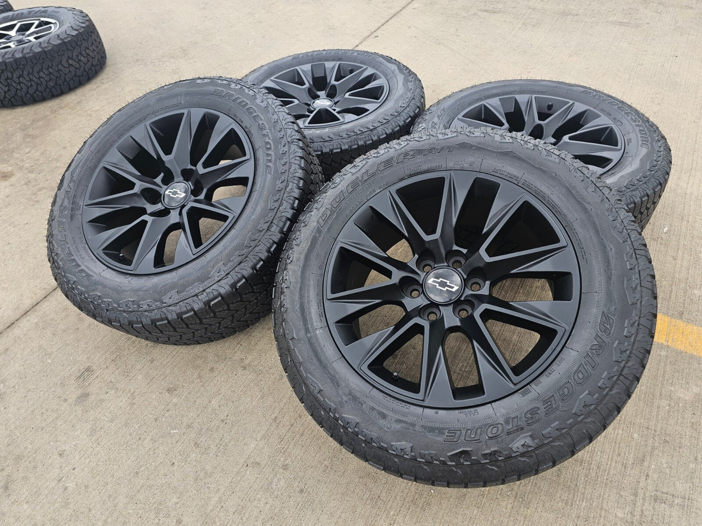 20" Chevy Tahoe Silverado OEM 5919 wheels rims GMC Yukon tires NEW