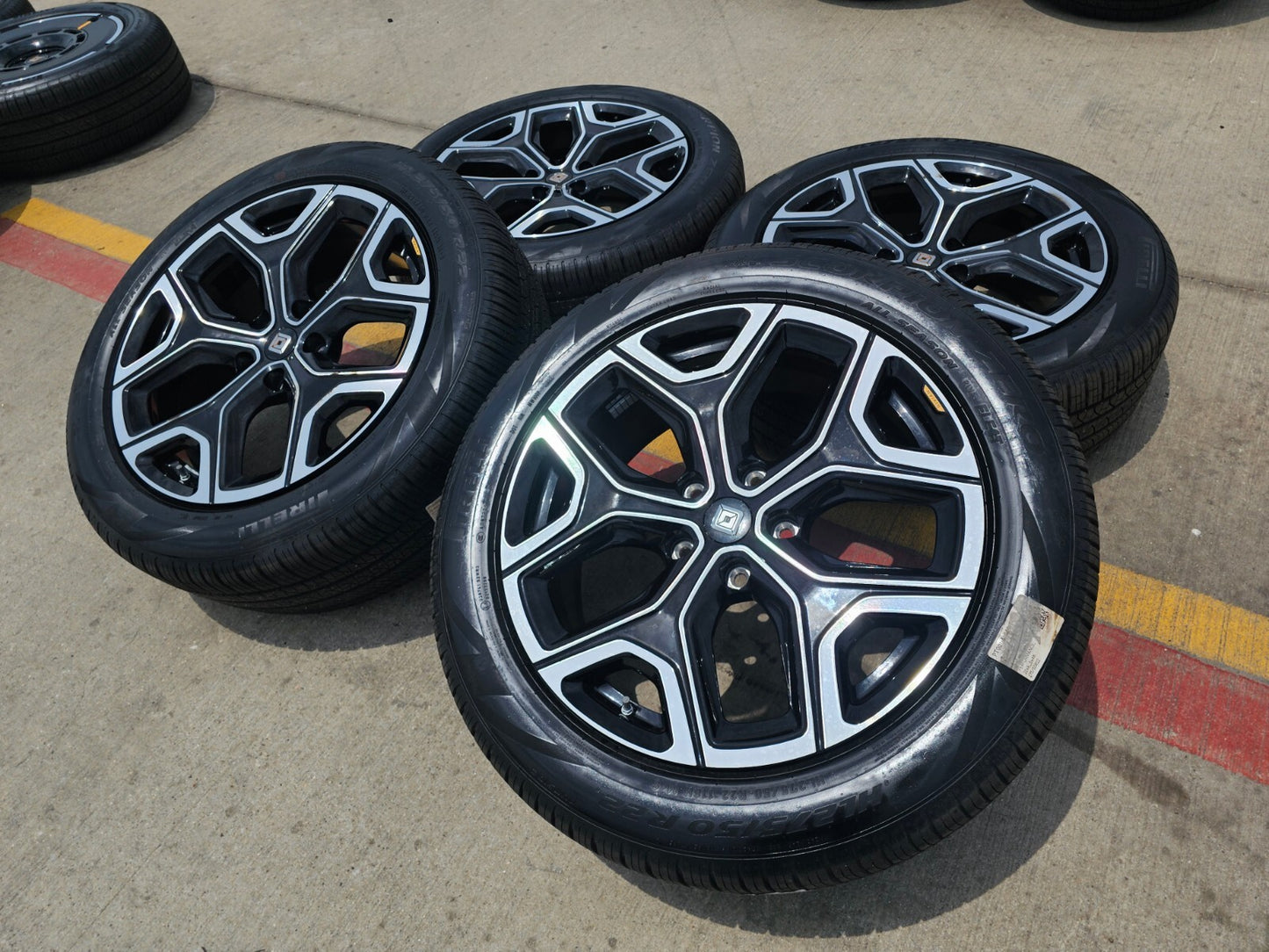 22" Rivian R1T R1S OEM wheels rims tires PT00001895 2022 2023 2024 2025 2026 NEW
