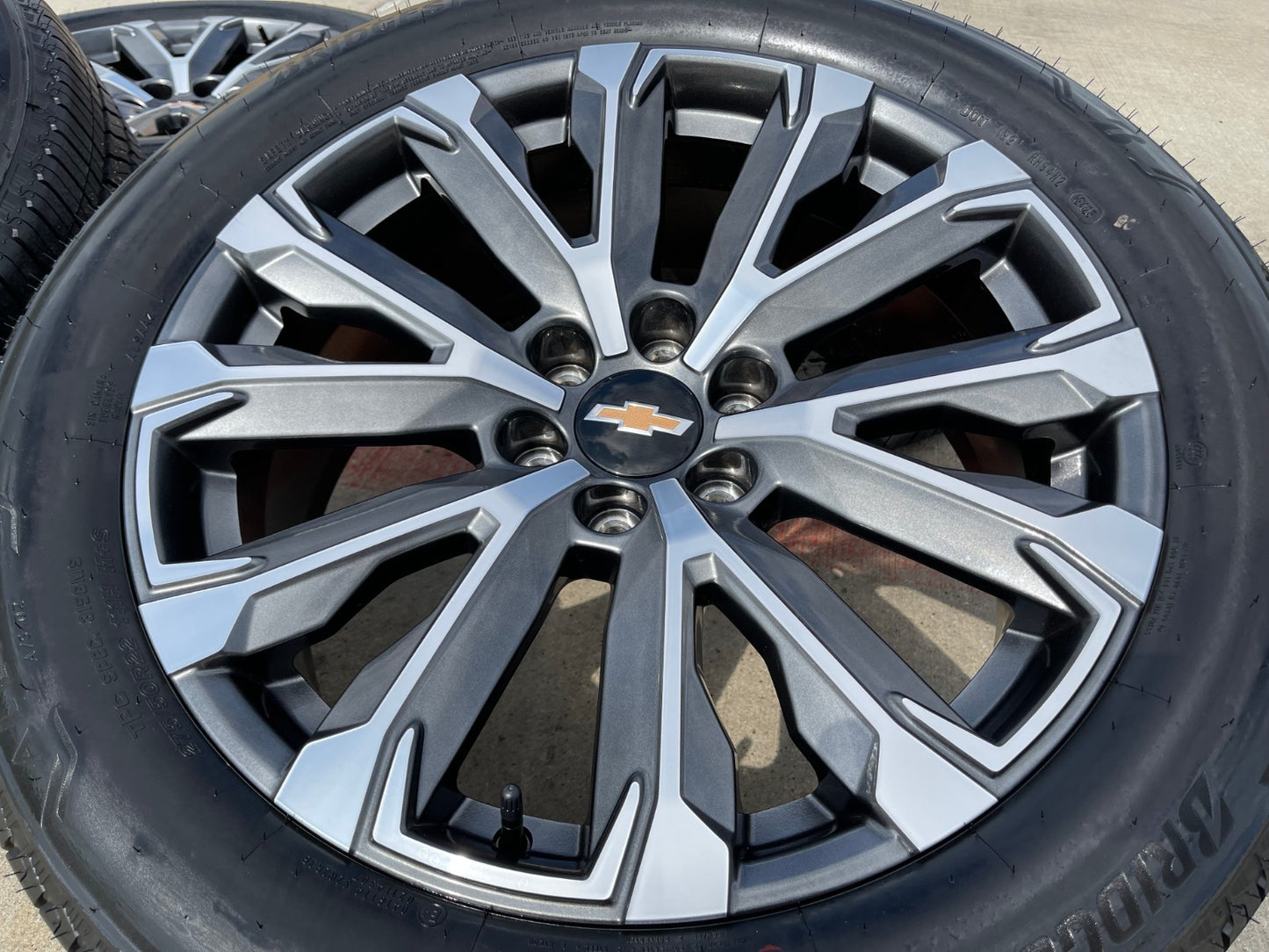 22" Chevy Tahoe Silverado Suburban OEM wheels rims 2023 2024 2025 2026 2027 NEW