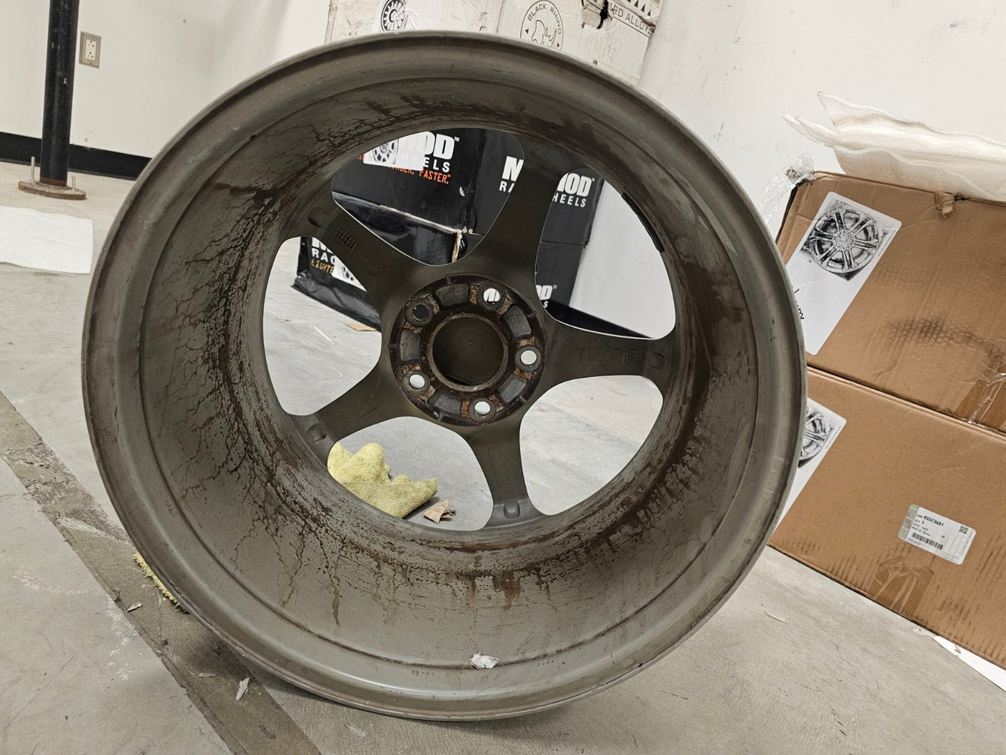 18" 18x9.5 Chevy Corvette OEM rim wheel 5105 5104 2003 2004 2005 REAR