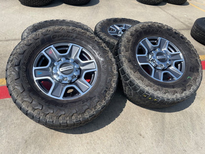 18" Ford F-250 F-350 Lariat FX-4 OEM wheels 10480 10298 SET tires TOYO 35"