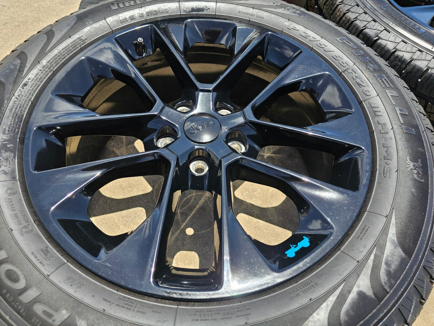 20" Jeep Wrangler HIGH ALTITUDE 9262 96902 OEM wheels rims Gladiator PIRELLI