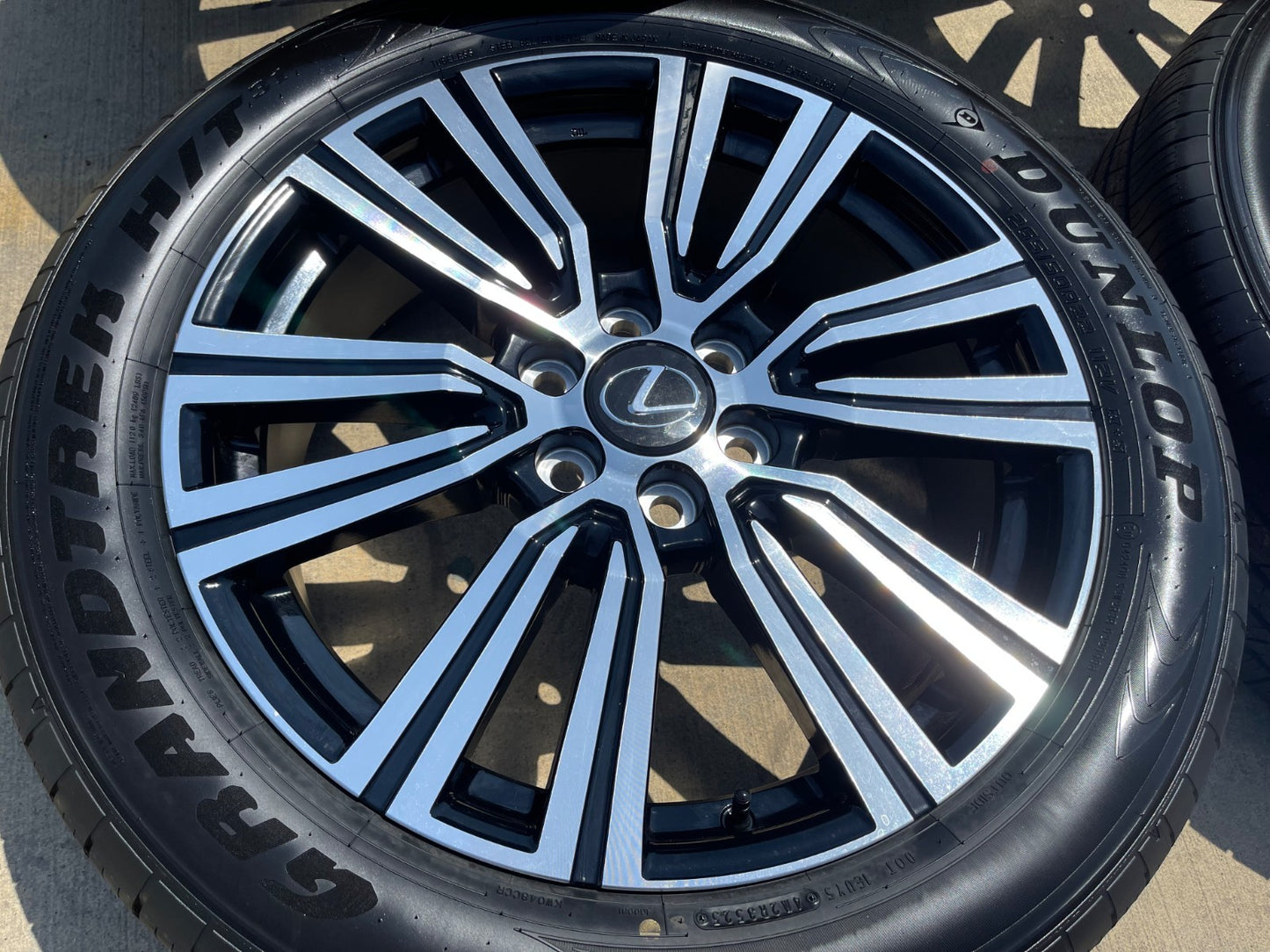 22" Lexus LX600 GX550 OEM wheels rims 74402 Toyota Tundra Sequoia SET NEW