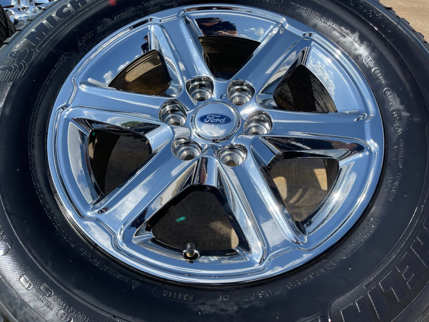 18" Ford F-150 Expedition OEM chrome rims wheels tires MICEHLIN 2025 2026 NEW