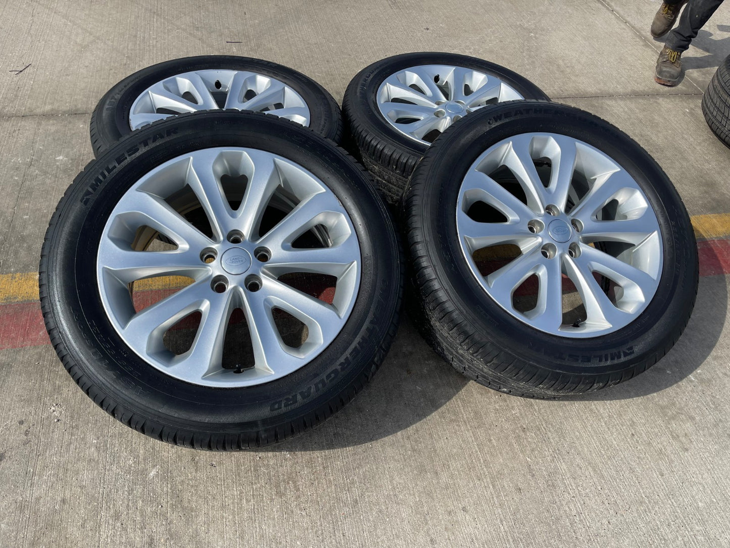20" Range Rover OEM 72245 wheels rims Land Defender tires DISCOUNTED