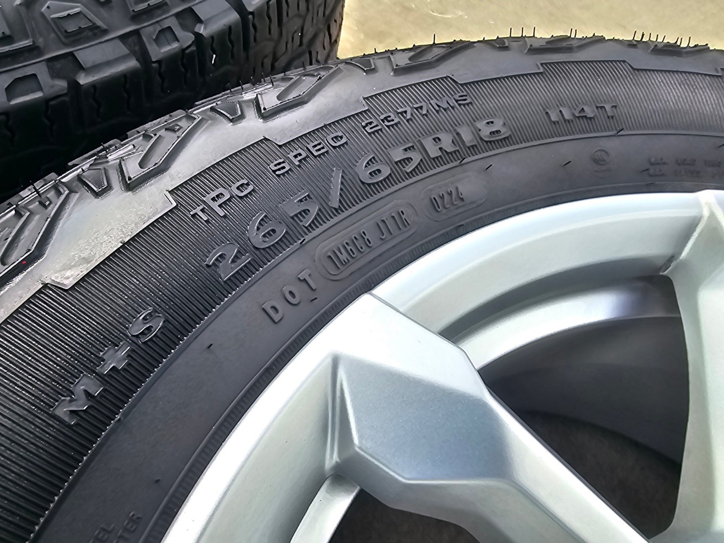 18" Chevy Silverado Suburban Tahoe OEM 14091 wheels rims GMC SET GOODYEAR