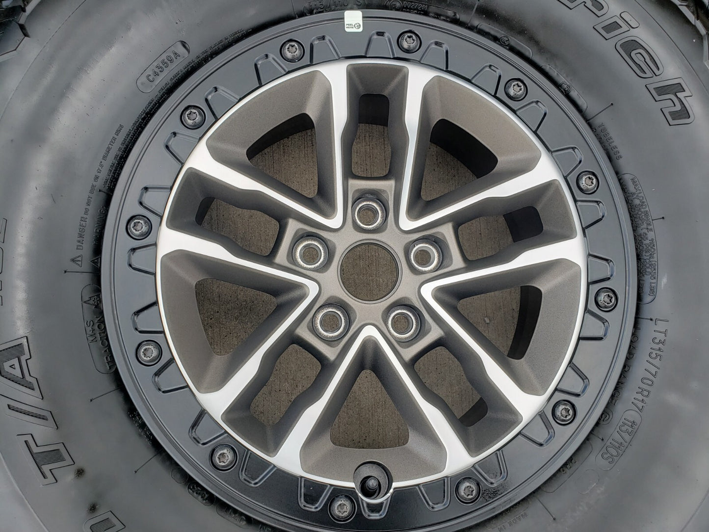 17" Jeep Wrangler 392 Gladiator Rubicon OEM BEADLOCK wheels rims NEW 2024 2025
