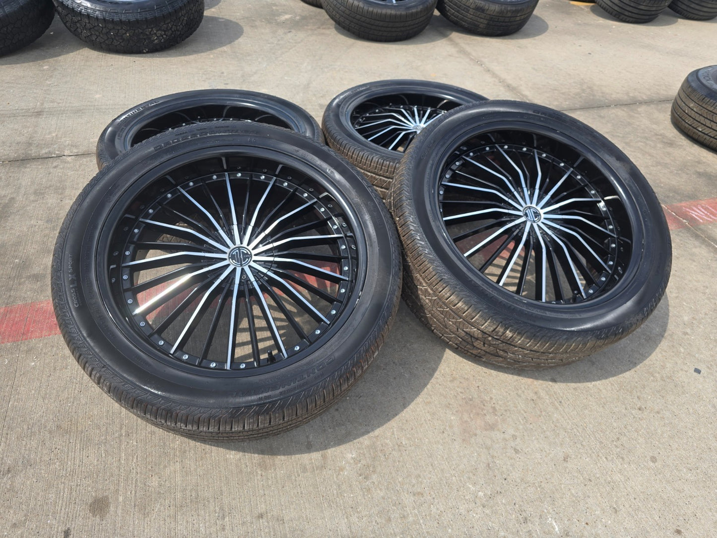 22" 22x9 2Crave N26 Jeep Grand Cherokee L Dodge Durango wheels rims tires