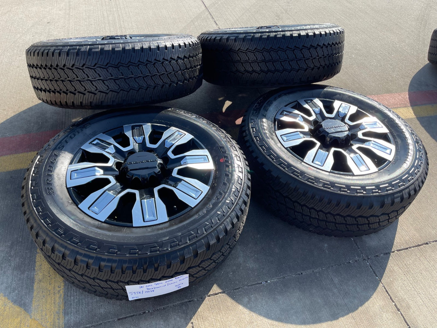 20" GMC Sierra DENALI 2500 3500 OEM wheels rims 5958 14138 Chevy DUELER A/T NEW