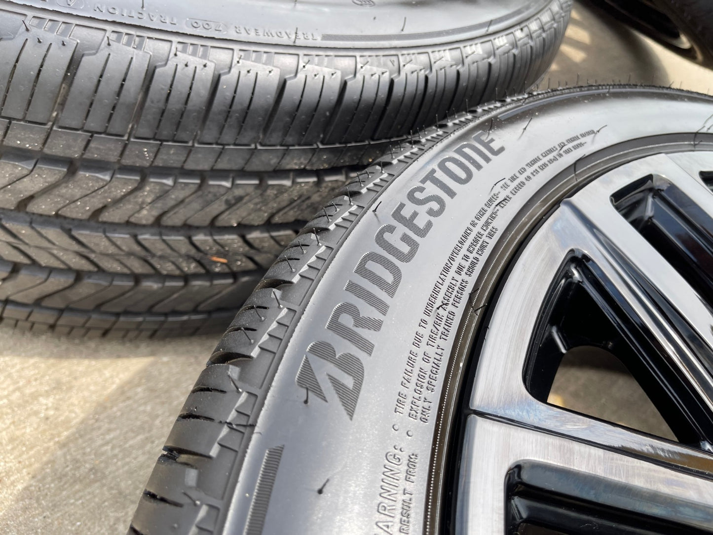 24" GMC Yukon Sierra DENALI OEM wheels rims black 2022 2023 2024 2025 2026 NEW