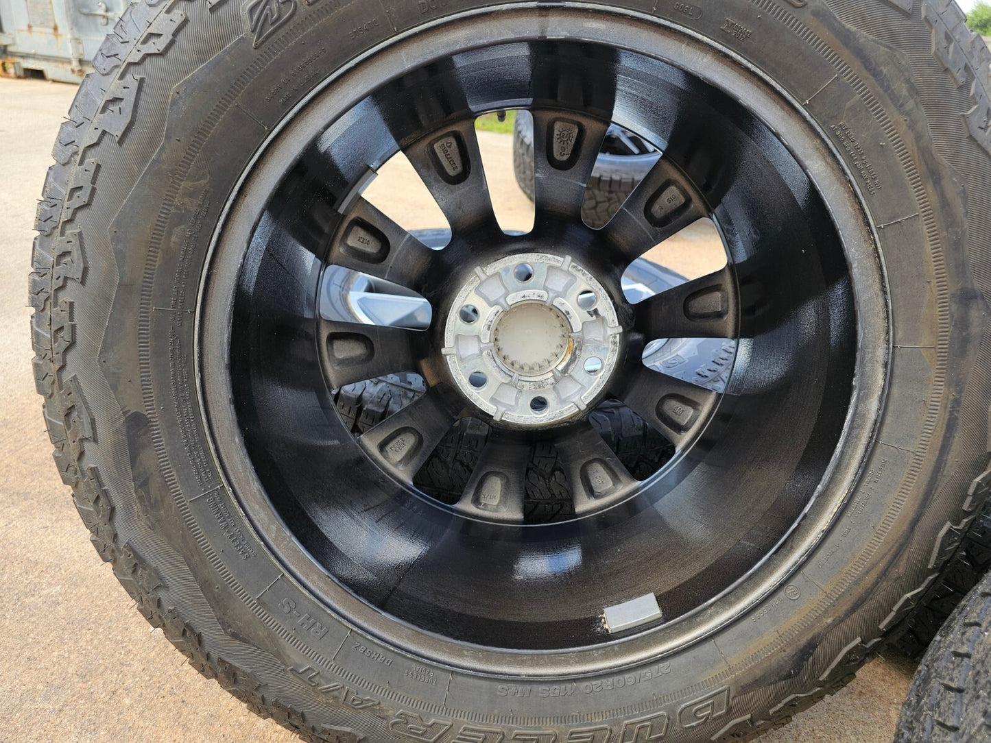 20" Chevy Silverado 1500 Tahoe Suburban OEM 5915 5916 wheels rims DUELER A/T