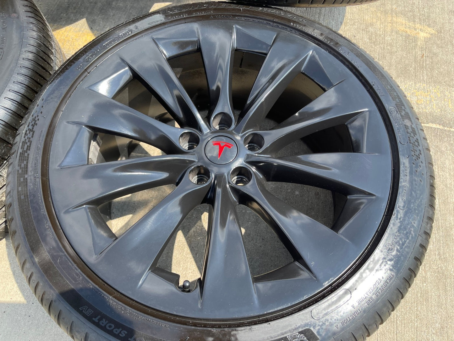 20" Tesla Model S X OEM wheels rims 2022 2023 2024 2025 2026 2027 MICHELIN